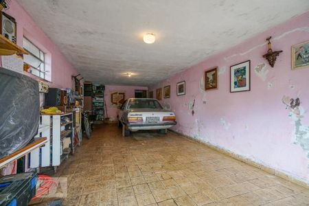 Casa à venda com 170m², 3 quartos e 2 vagas Casa à venda com 170m², 3 quartos e 2 vagasGaragem