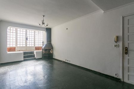 Sala de Estar de casa para alugar com 5 quartos, 200m² em Vila Butantã, São Paulo