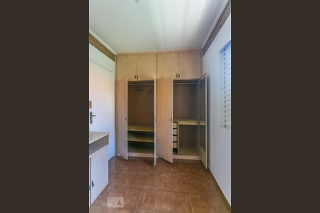 Casa para alugar com 200m², 5 quartos e 2 vagasQuarto 1 Armario