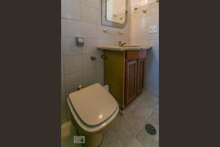 Casa para alugar com 200m², 5 quartos e 2 vagasBanheiro Quartos