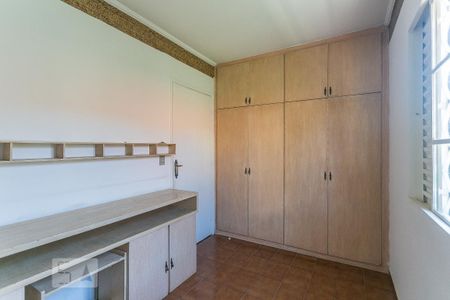 Casa para alugar com 200m², 5 quartos e 2 vagasQuarto 1 