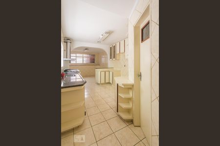 Casa para alugar com 200m², 5 quartos e 2 vagasCozinha