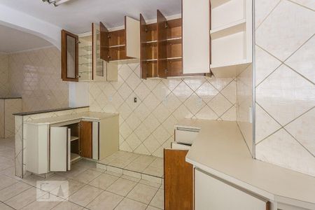 Casa para alugar com 200m², 5 quartos e 2 vagasCozinha Armarios
