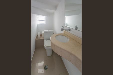 Casa para alugar com 200m², 5 quartos e 2 vagasLavabo
