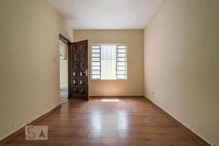 Sala de casa para alugar com 2 quartos, 140m² em Jardim Cordeiro, São Paulo