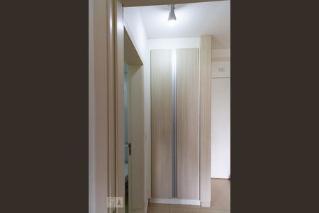 Apartamento à venda com 35m², 1 quarto e 1 vagaQuarto - Armários