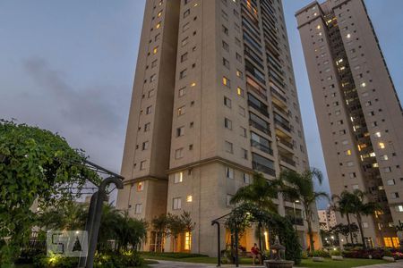 Apartamento à venda com 92m², 3 quartos e 2 vagas Apartamento à venda com 92m², 3 quartos e 2 vagasFachada
