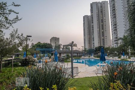 Apartamento à venda com 92m², 3 quartos e 2 vagas Apartamento à venda com 92m², 3 quartos e 2 vagasPiscina