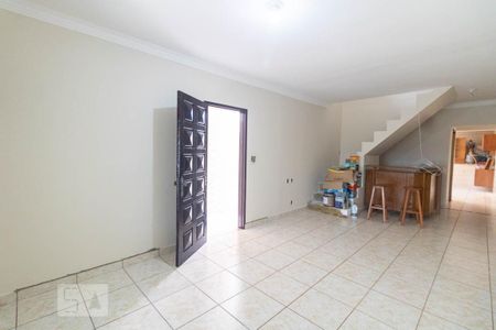 Casa para alugar com 200m², 3 quartos e 2 vagas Casa para alugar com 200m², 3 quartos e 2 vagasSala