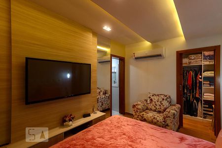 Apartamento à venda com 220m², 2 quartos e 2 vagasSuíte 2