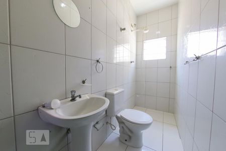 Casa à venda com 80m², 2 quartos e 4 vagas Casa à venda com 80m², 2 quartos e 4 vagasBanheiro