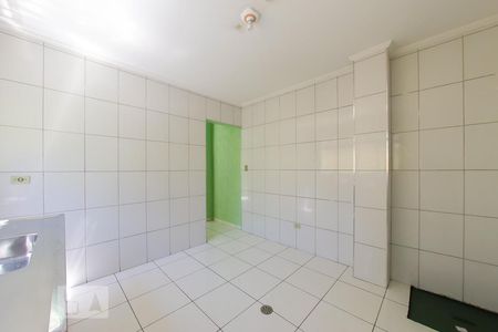 Casa à venda com 80m², 2 quartos e 4 vagas Casa à venda com 80m², 2 quartos e 4 vagasCozinha
