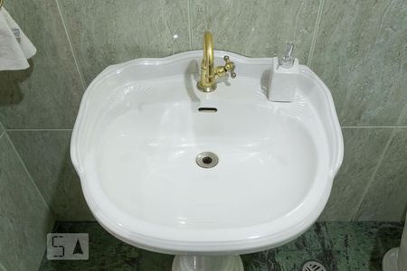 Casa à venda com 202m², 3 quartos e 2 vagasLavabo