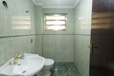 Casa à venda com 202m², 3 quartos e 2 vagasLavabo