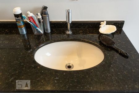 Casa à venda com 202m², 3 quartos e 2 vagasBanheiro da Suíte