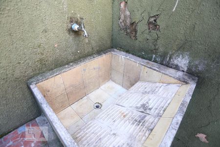 Casa à venda com 60m², 2 quartos e 2 vagasÁrea de Serviço - Tanque