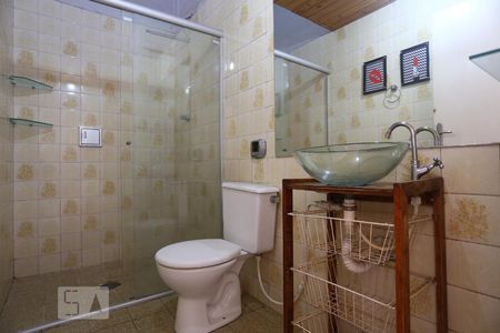 Casa à venda com 60m², 2 quartos e 2 vagasBanheiro