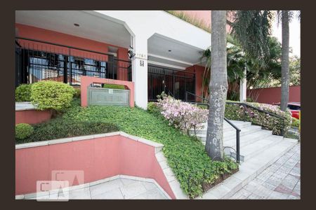 Apartamento à venda com 174m², 3 quartos e 3 vagasFachada