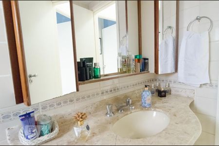 Apartamento à venda com 174m², 3 quartos e 3 vagasBanheiro