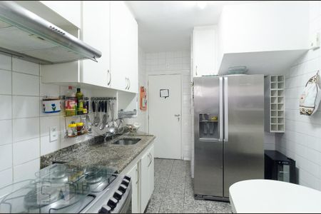 Apartamento à venda com 174m², 3 quartos e 3 vagasCozinha