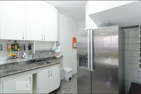 Apartamento à venda com 174m², 3 quartos e 3 vagasCozinha