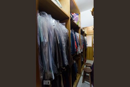 Apartamento à venda com 174m², 3 quartos e 3 vagasCloset da Suíte