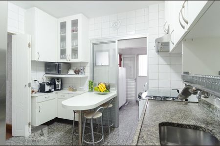 Apartamento à venda com 174m², 3 quartos e 3 vagasCozinha