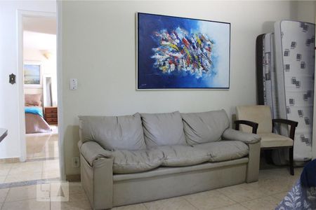 Casa de condomínio à venda com 300m², 5 quartos e 2 vagas Casa de condomínio à venda com 300m², 5 quartos e 2 vagasQuarto 3