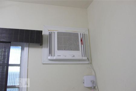 Casa de condomínio à venda com 300m², 5 quartos e 2 vagas Casa de condomínio à venda com 300m², 5 quartos e 2 vagasQuarto 1