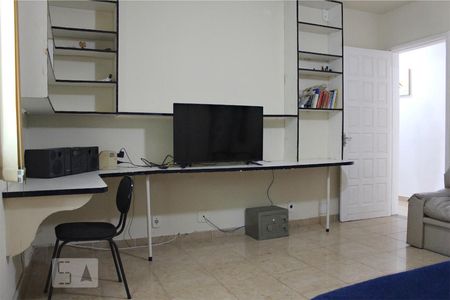 Casa de condomínio à venda com 300m², 5 quartos e 2 vagas Casa de condomínio à venda com 300m², 5 quartos e 2 vagasQuarto 3