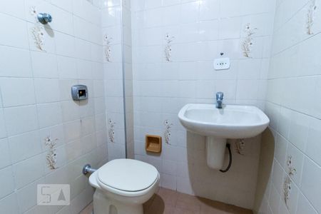 Apartamento à venda com 70m², 2 quartos e 1 vaga Apartamento à venda com 70m², 2 quartos e 1 vagaBanheiro