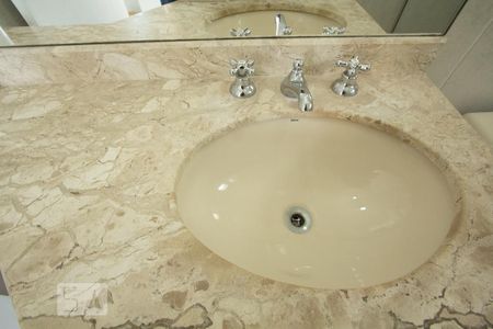 Apartamento para alugar com 85m², 1 quarto e 1 vaga Apartamento para alugar com 85m², 1 quarto e 1 vagaBanheiro - Torneira