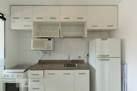 Apartamento para alugar com 85m², 1 quarto e 1 vaga Apartamento para alugar com 85m², 1 quarto e 1 vagaCozinha - Armários