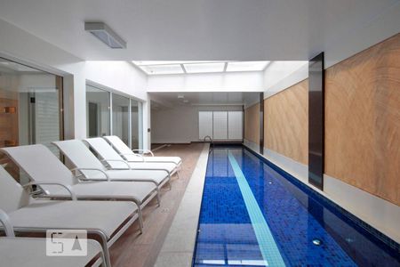 Apartamento à venda com 34m², 1 quarto e 1 vagaÁrea comum - Piscina