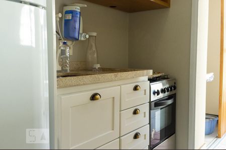 Apartamento à venda com 34m², 1 quarto e 1 vagaCozinha - Armários