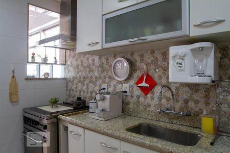 Apartamento à venda com 128m², 3 quartos e 1 vaga Apartamento à venda com 128m², 3 quartos e 1 vagaCozinha