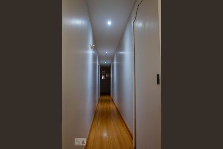 Corredor de apartamento para alugar com 3 quartos, 128m² em Lagoa, Rio de Janeiro