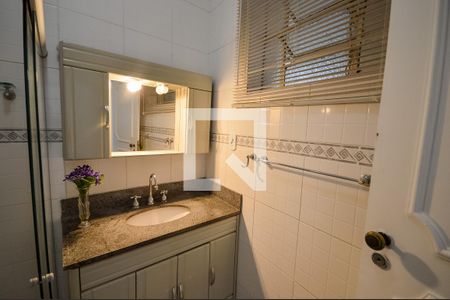 Apartamento à venda com 120m², 2 quartos e sem vagaBanheiro