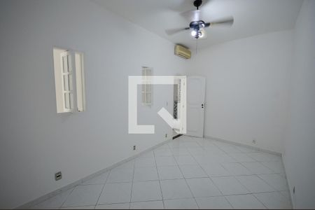 Apartamento à venda com 120m², 2 quartos e sem vagaQuarto 2