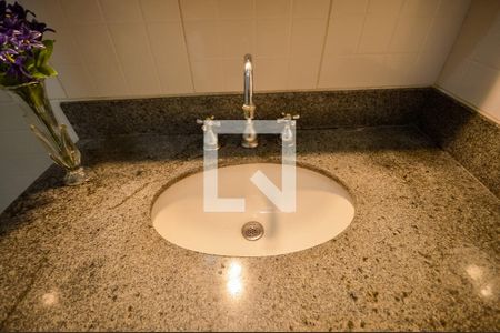 Apartamento à venda com 120m², 2 quartos e sem vagaBanheiro