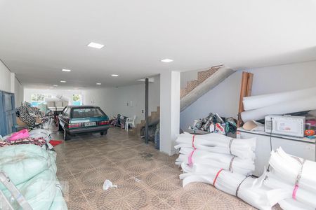 Casa à venda com 116m², 2 quartos e 10 vagasGaragem