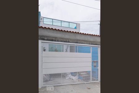 Casa à venda com 116m², 2 quartos e 10 vagasFachada