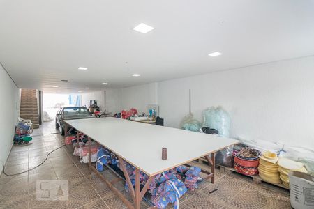 Casa à venda com 116m², 2 quartos e 10 vagasGaragem