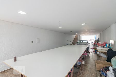 Casa à venda com 116m², 2 quartos e 10 vagasGaragem