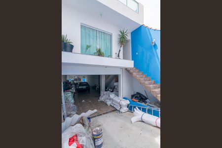 Casa à venda com 116m², 2 quartos e 10 vagasFachada