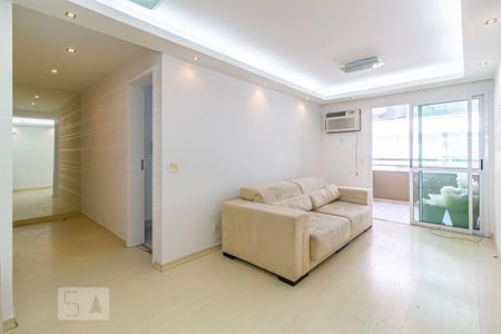 Apartamento à venda com 72m², 2 quartos e 1 vaga Apartamento à venda com 72m², 2 quartos e 1 vagaSala