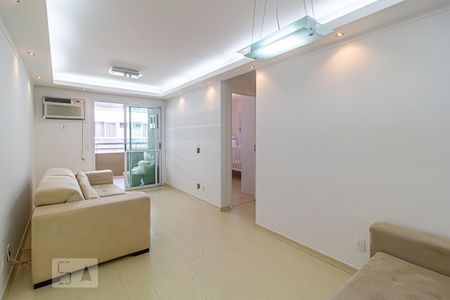 Apartamento à venda com 72m², 2 quartos e 1 vaga Apartamento à venda com 72m², 2 quartos e 1 vagaSala