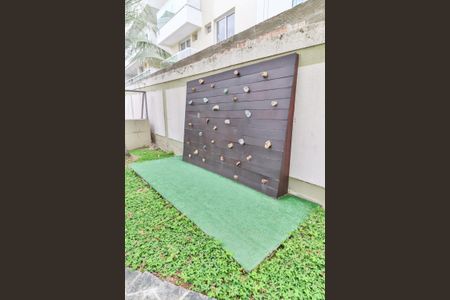 Apartamento à venda com 72m², 2 quartos e 1 vaga Apartamento à venda com 72m², 2 quartos e 1 vagaParede de Escalada