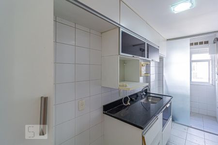 Apartamento à venda com 72m², 2 quartos e 1 vaga Apartamento à venda com 72m², 2 quartos e 1 vagaCozinha e Área de Serviço
