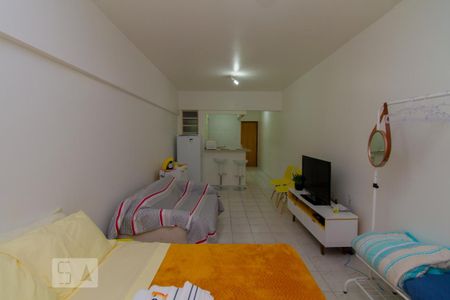 Quarto de kitnet/studio para alugar com 1 quarto, 35m² em Centro, Florianópolis